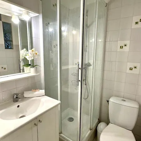 Humility - 1 Bedroom - Close To Pardieu アパート